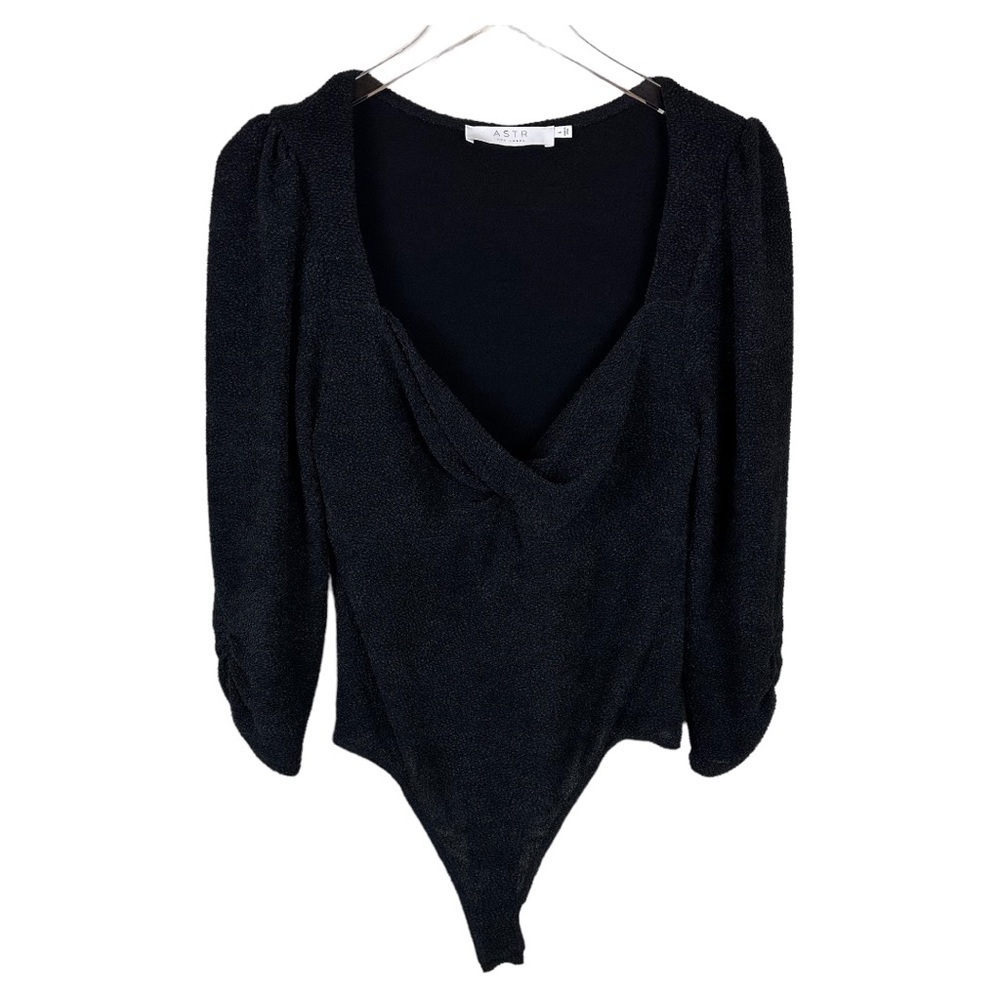 ASTR THE LABEL BLACK TEXTURED TWISTED SWEETHEART NECKLINE THONG BODYSUIT